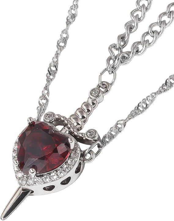 Collier Duo Cœur & Épée – Symbole d’Amour - Un cœur serti de cristaux et une épée dorée, pour un cadeau romantique qui raconte votre histoire à deux.